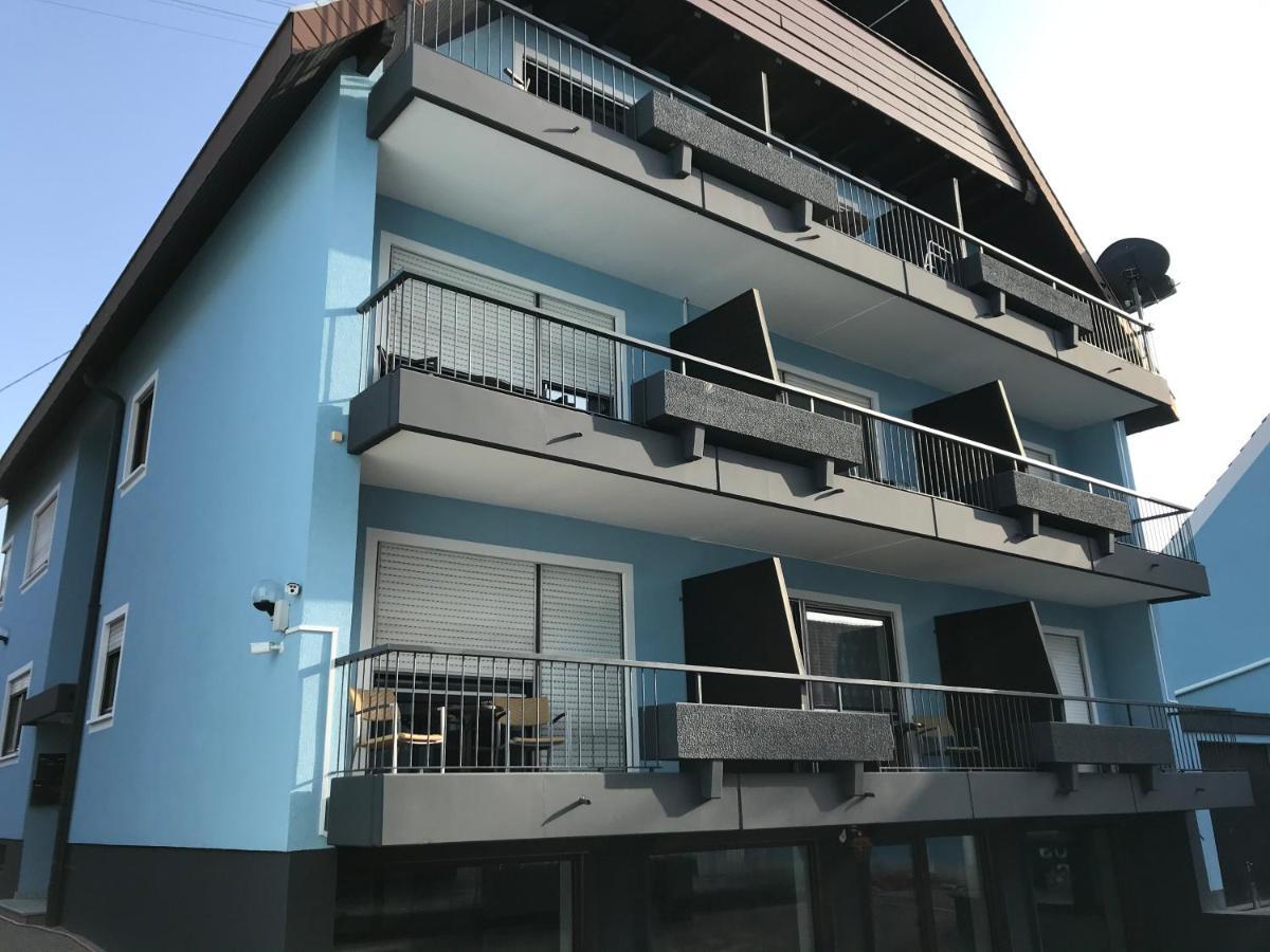 Eisberg Gaestehaus & De Luxe Appartements Friesenheim  Kültér fotó