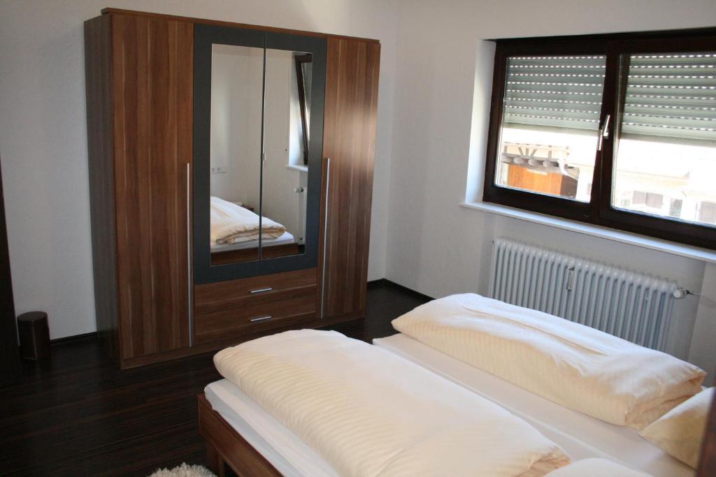 Eisberg Gaestehaus & De Luxe Appartements Friesenheim  Kültér fotó